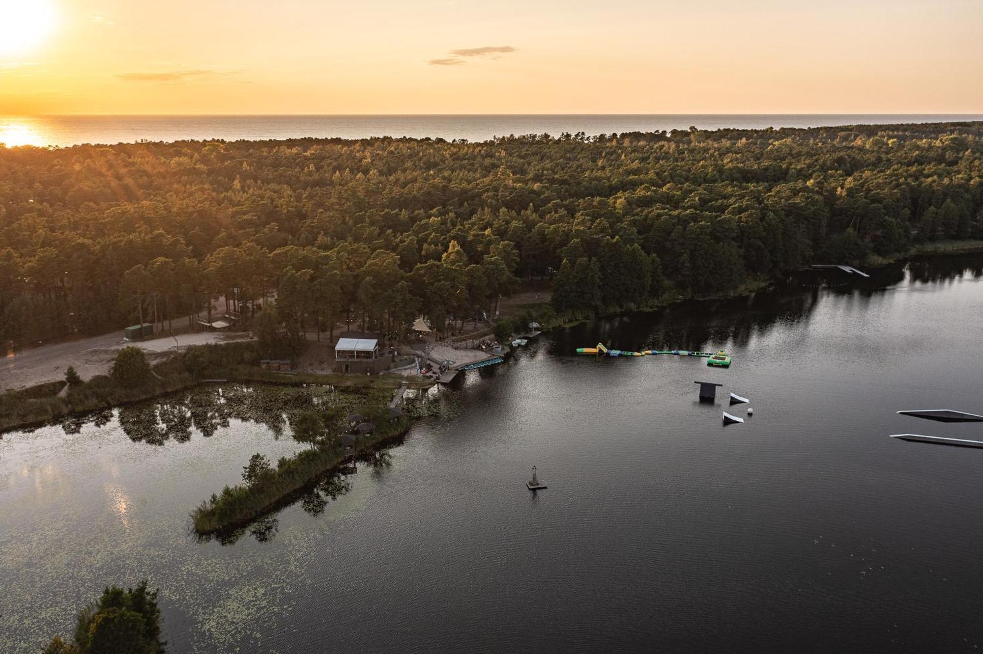 Bb Camping Hotel Liepāja Kültér fotó